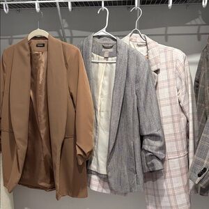 3 Blazer Hundle H&M Women's Blazers in Plaid, Herringbone, and Tan